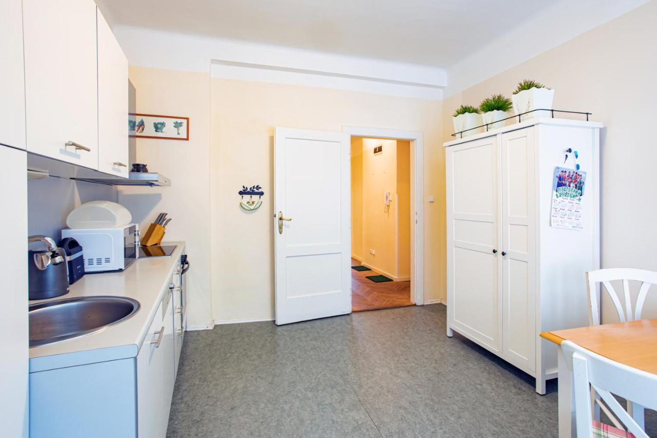 קרלובי וארי Melissa Apartments מראה חיצוני תמונה